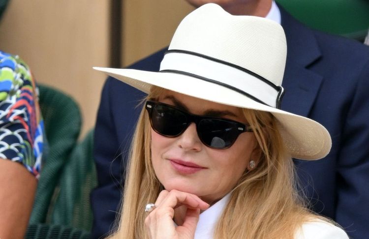 Chapeau de diva et look blanc : Nicole Kidman incarne l’élégance « old money » à Wimbledon