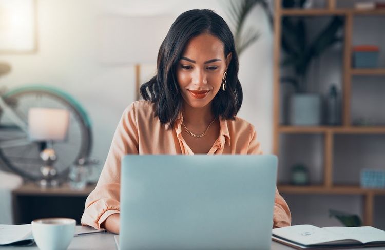 Cette ponctuation souvent utilisée par les femmes, peut leur porter préjudice au travail