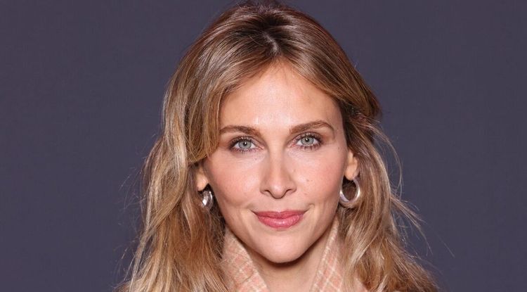 Ophélie Meunier ouvre les portes de son élégant refuge parisien où elle vit avec sa famille
