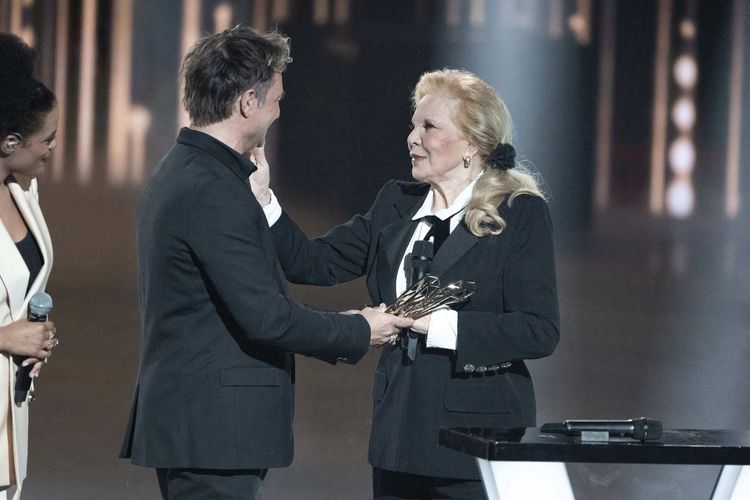 « Je n’ai pas de regret » : Sylvie Vartan se confie sur son choix d’arrêter la scène après 60 ans de carrière