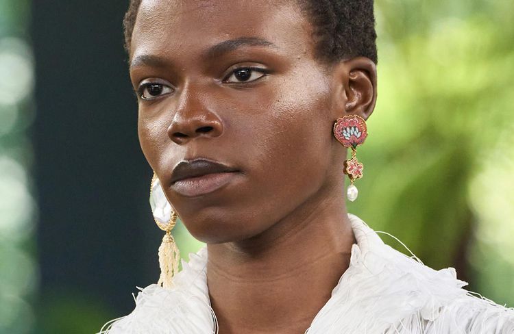 Cette astuce de maquilleur révèle le regard en 10 secondes sans mascara