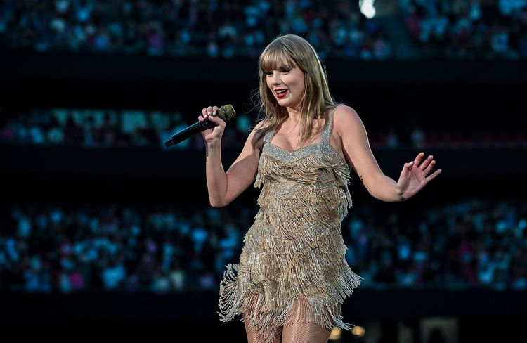 Taylor Swift : son rouge à lèvres signature est sold out jusqu’en mai 2025