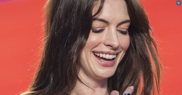 "C'est à 40 ans que tout se passe !", se réjouit Anne Hathaway
