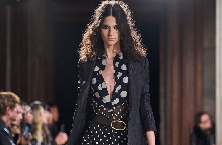 Les pois signent leur grand retour : 3 pièces ultra chic pour adopter la tendance