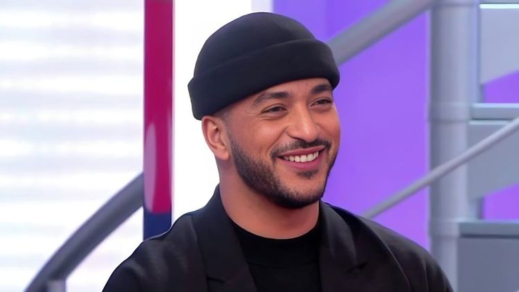 EXCLU : "Slimane se permet des choses parce que...", une source balance sur son attitude en coulisses