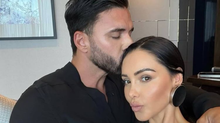 "Le grand amour n'arrive qu'une fois" : Nabilla fait une magnifique déclaration d’amour à son "âme sœur", Thomas !
