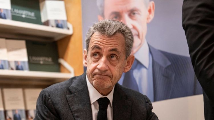 Nicolas Sarkozy a saccagé l'Elysée : "imbibé de poils et d’urine", ce "précieux" bien qu'il n'a jamais remboursé