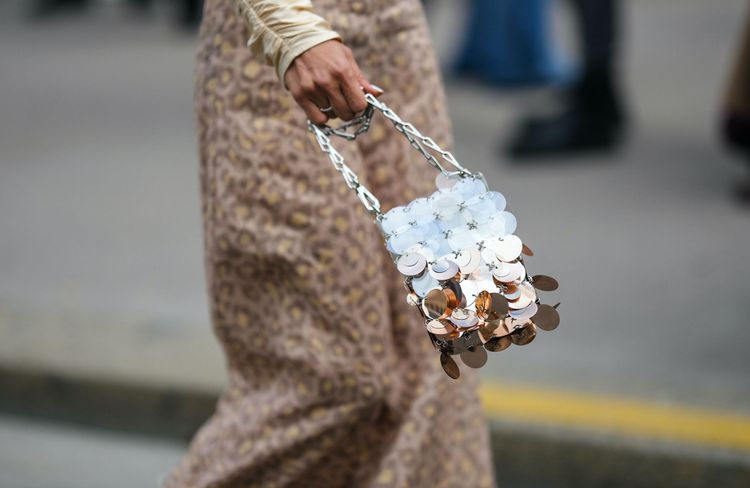 Rabanne dévoile le sac le plus cher du monde lors de son défilé printemps-été 2025