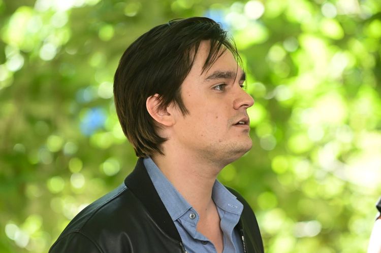 Bataille autour de l’héritage d’Alain Delon : son fils, Alain-Fabien, veut faire annuler le testament