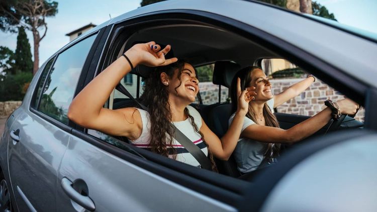 Vous êtes jeune conducteur ? 4 astuces pour payer moins cher votre assurance auto
