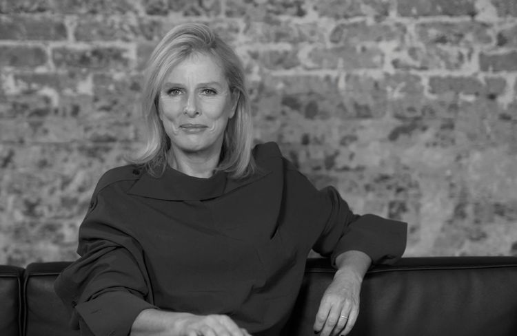 Karin Viard : « J’ai été très soumise au regard de ma mère sur moi »