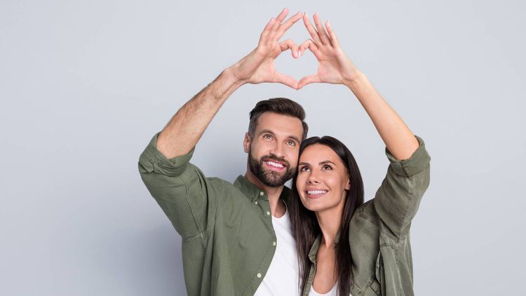 Les subtilités de la déclaration de revenus après un mariage ou un pacs