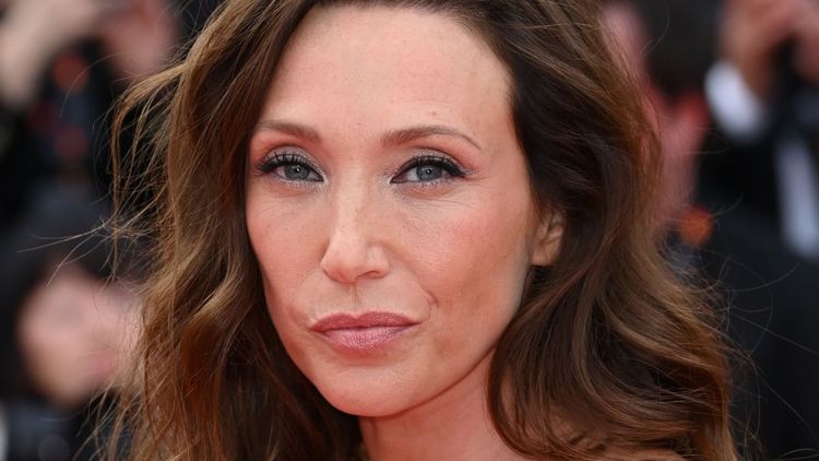 À 40 ans, Laura Smet s'indigne face aux Français : "Parce qu'elle est Juive, elle...