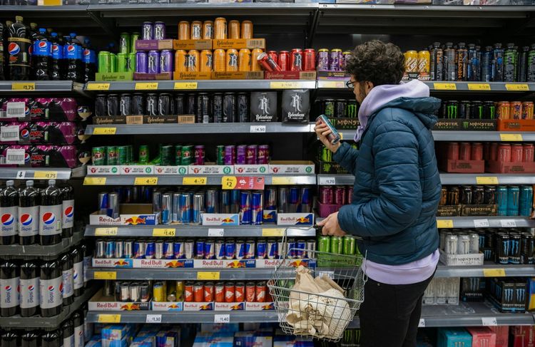 Pourquoi les boissons énergisantes sont dangereuses pour les enfants et adolescents