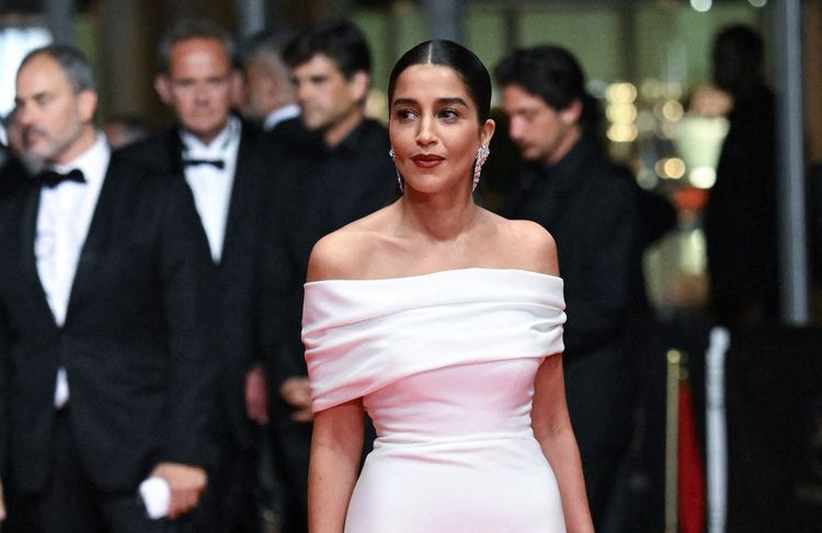 Tahar Rahim, amoureux : l’acteur revient sur sa montée des marches avec sa femme Leila Bekhti