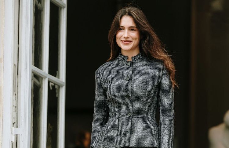 Ces vestes rétro subliment nos looks de soirée cet hiver