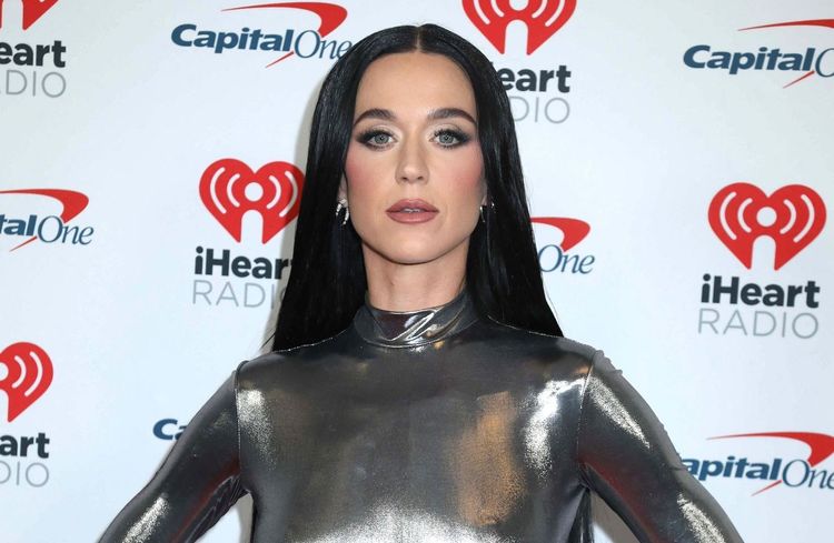 Katy Perry dévoile une adorable photo de sa fille Daisy Dove, 5 ans, en coulisse d’un concert