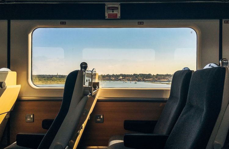 Voyager en train : cette astuce simple pour payer ses billets moins chers
