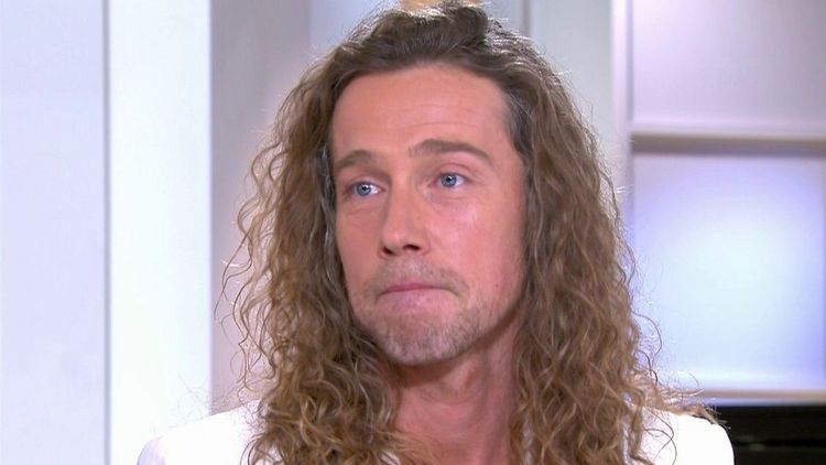 Julien Doré, une confession rare sur sa vie intime : "J’ai eu mon premier rapport à…"