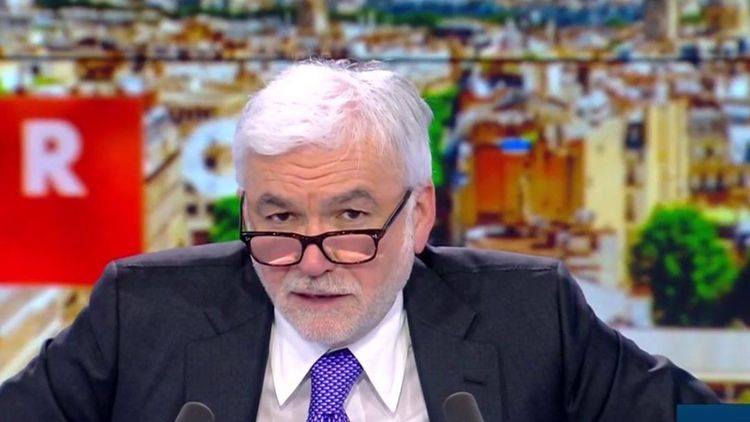 Pascal Praud : "L’Algérie est un pays et un régime abominable", un "bras de fer" en plein direct sur CNews