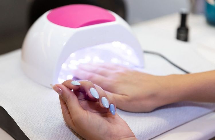 Semi-permanent : 5 choses à savoir pour une manucure sans risque
