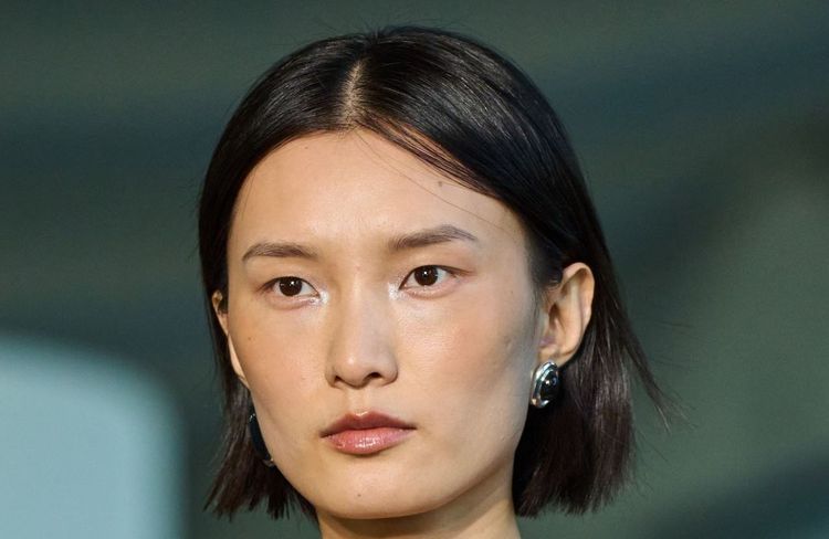 Carré dentelé : quelle est cette coupe sur le point de détrôner le bob classique ?