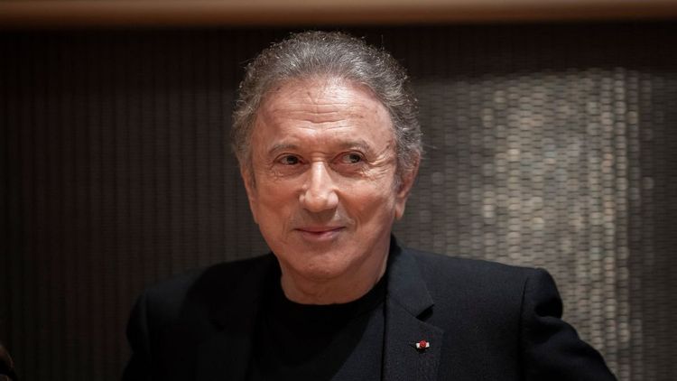 Hors de question pour Michel Drucker d'inviter Marine Le Pen dans une de ses émissions : "J'ai peur..."