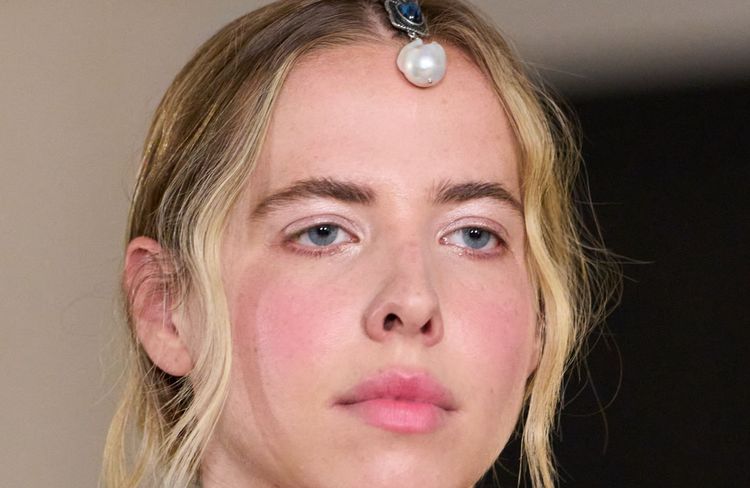 Alpine Beauty : cette tendance make up glacé se confirme et va marquer l'hiver