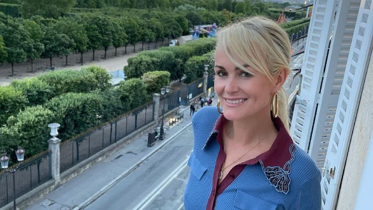 Laeticia Hallyday en larmes dans les ruines de Los Angeles : "Ça me brise le cœur"