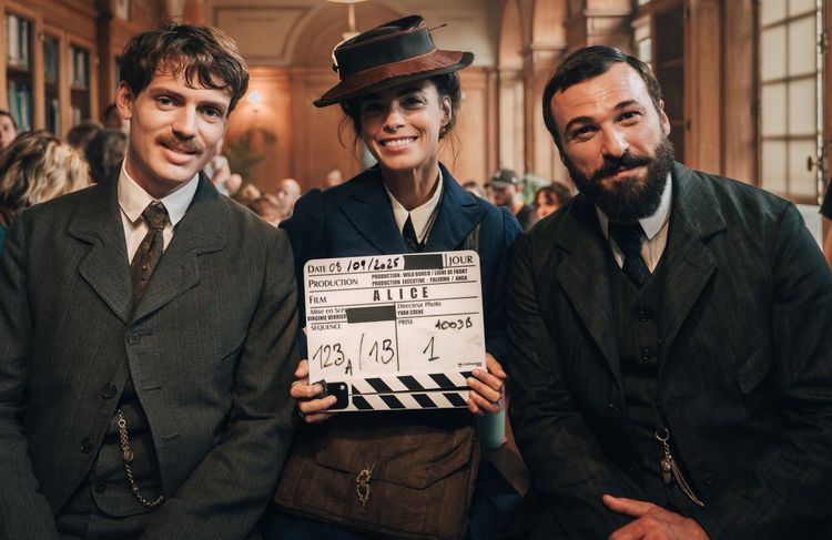 Bérénice Bejo en pionnière du cinéma dans « Alice », nouvelle série d’époque qui nous fait déjà de l’œil