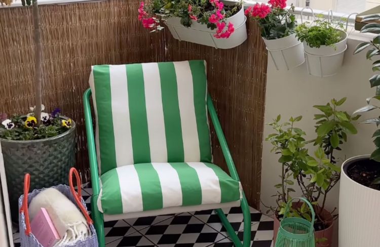 IKEA Hack : comment transformer son balcon en patio ?
