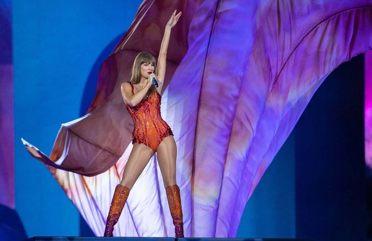 Taylor Swift : qu’a-t-on pensé de son premier concert à Paris La Défense Arena ?