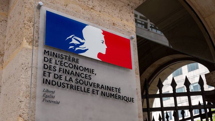 Impôts 2025 : la contribution sur les très hauts revenus est-elle définitivement enterrée ?