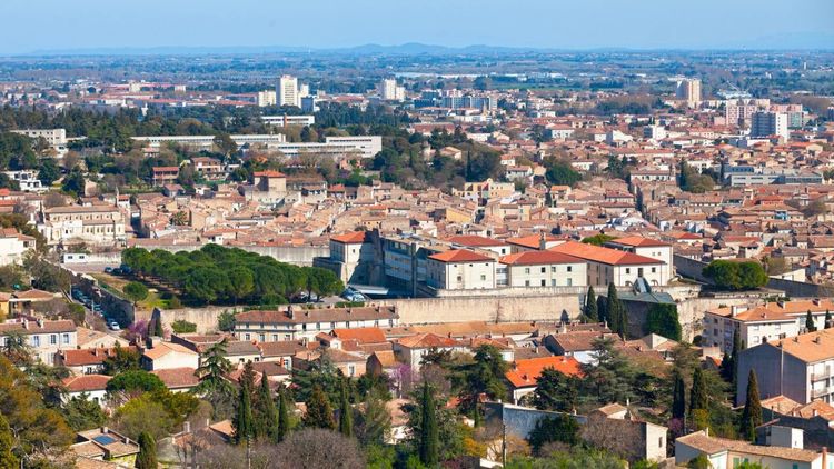 Marché immobilier à Nîmes : hausse confirmée des prix d'achat en juin 2026