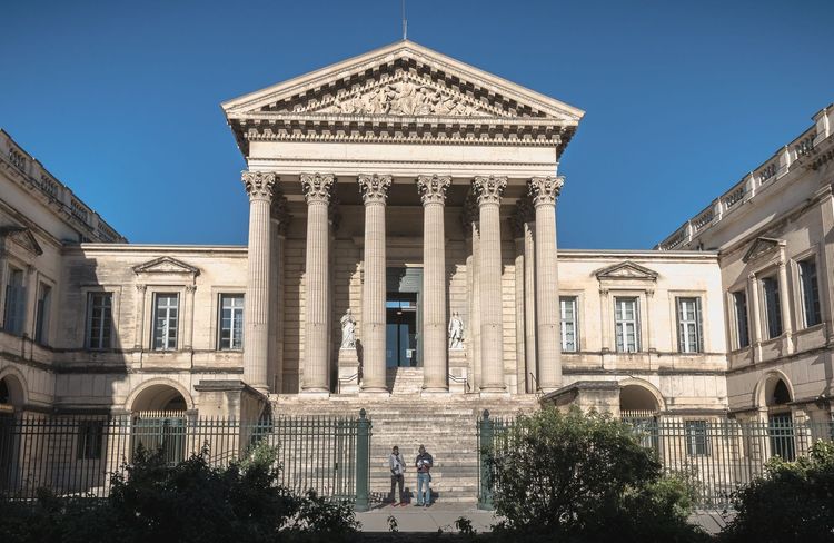 Déjà condamné, un homme sage-femme jugé pour les viols de six autres patientes
