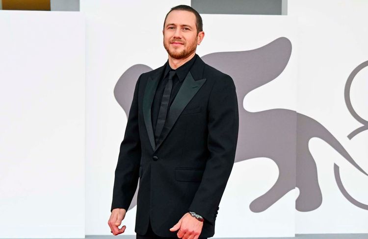 Bastien Bouillon : le « boy next door » du cinéma français qui ne nous laisse pas indifférentes