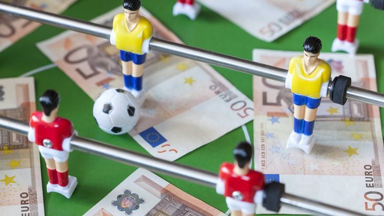 Impôts : c'est quoi ce régime fiscal très particulier des arbitres sportifs ?