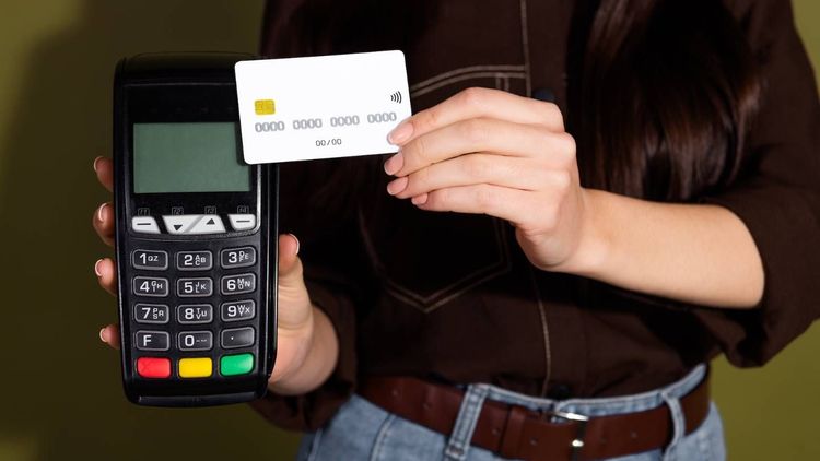 Paiement : vers la fin du plafond de 50 euros pour le sans contact ?