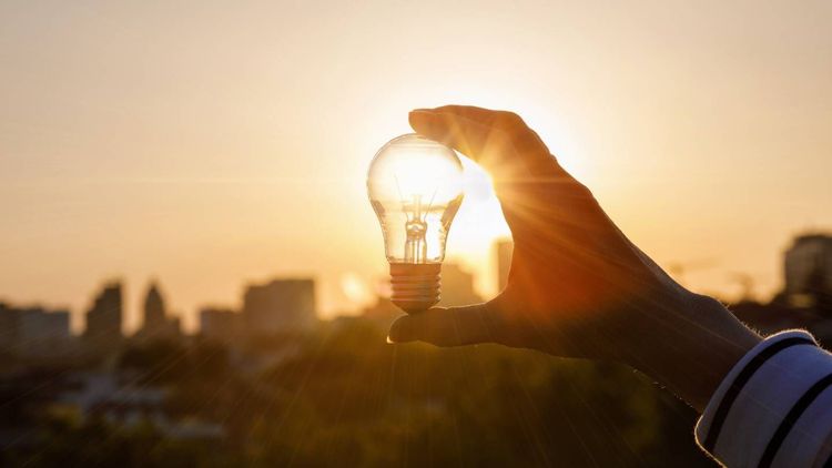 Electricité : 7 solutions méconnues pour utiliser l'énergie solaire sans dépenser une fortune