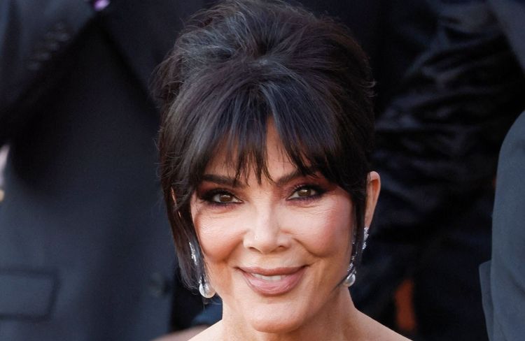 Transformée et plus jeune que jamais, Kris Jenner affiche une nouvelle coloration lumineuse