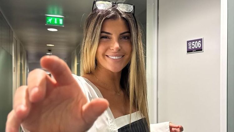 Melanight : anéantie, elle découvre que son ex l'a trompé avec sa meilleure amie