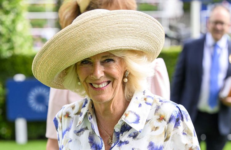 Camilla Parker Bowles souriante à Balmoral : ce moment privilégié avec ses enfants et ses petits-enfants