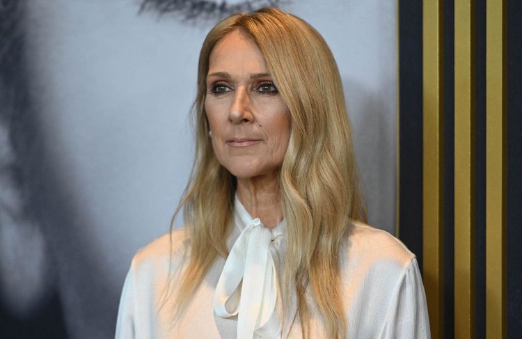 Céline Dion entourée de ses 3 fils pour rendre hommage à René Angélil