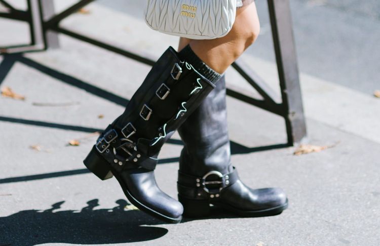 Porter des bottes l’été : voici le modèle qui va donner envie de s’y mettre