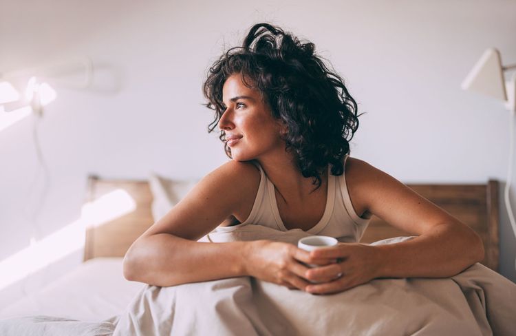 La sieste caféinée : l’astuce pour éviter le brouillard au réveil (et c'est validé par un pro)