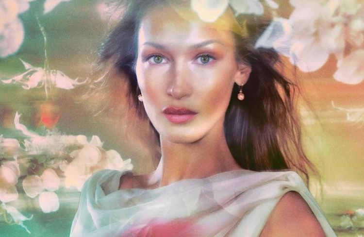 Bella Hadid dévoile ‘Ôrəbella, sa gamme de parfums hydratants et vegans qui amplifient l'aura
