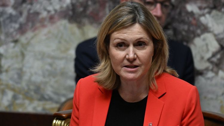 "Je salue le travail de Charles Alloncle, mais il peut être critiqué", cette sortie qui relance le bras de fer sur l’audiovisuel public