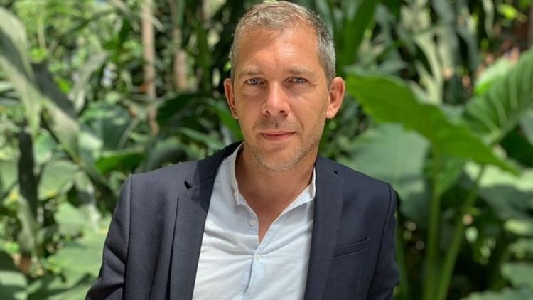 Les Traîtres : Romain Puértolas sans détour sur Frédérique Bel, "Hors-caméra…