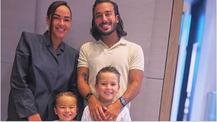 "Ils doivent garder ça toute la journée" : la punition originale de Laurent Correia à ses fils fait réagir les internautes !