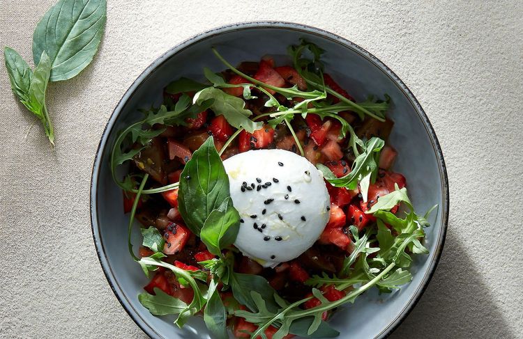 Je suis journaliste cuisine et voici mes 3 recettes à la burrata pour le printemps